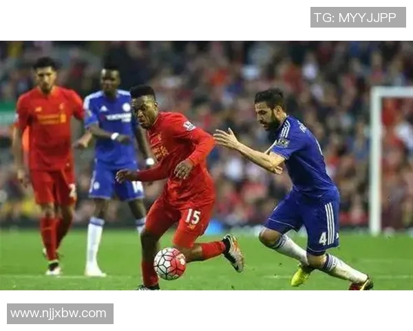 西甲激战巴萨大胜拜仁红牌争议引发全场热议与反思